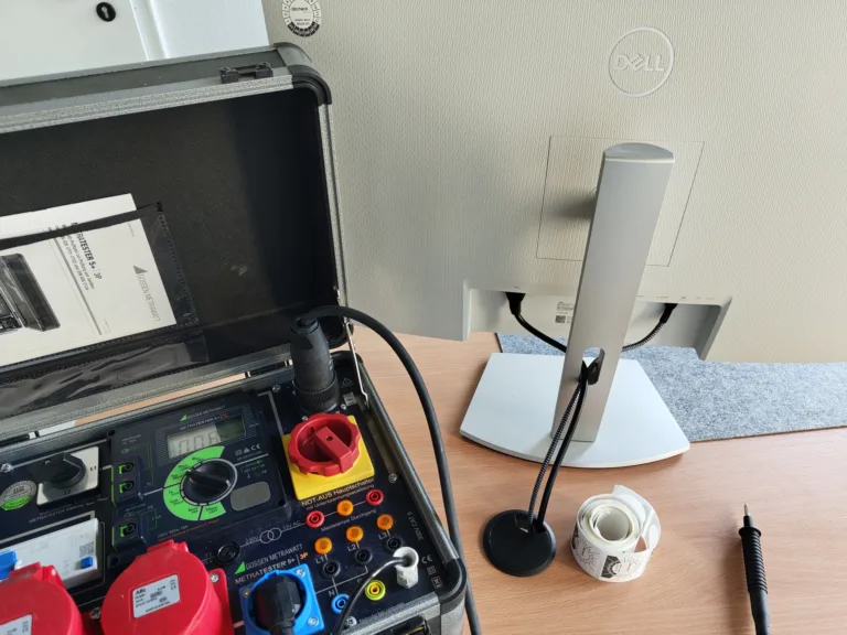 Ortsveränderliche elektrische Geräte